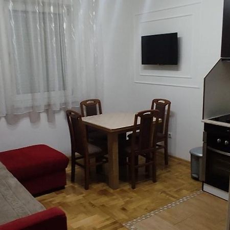 Aerodromski Smestaj Ss Belgrad Dış mekan fotoğraf